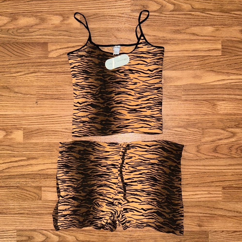 Dream Modes 90s Deadstock Tiger Two Piece Short Cami Set Medium / Large Animal